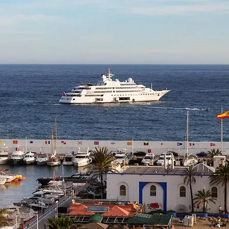 Renovated House In Old Town Marbella. Hébergement de vacances *