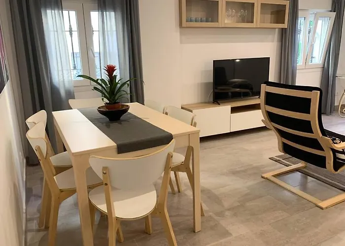Renovated House In Old Town Marbella. 別荘