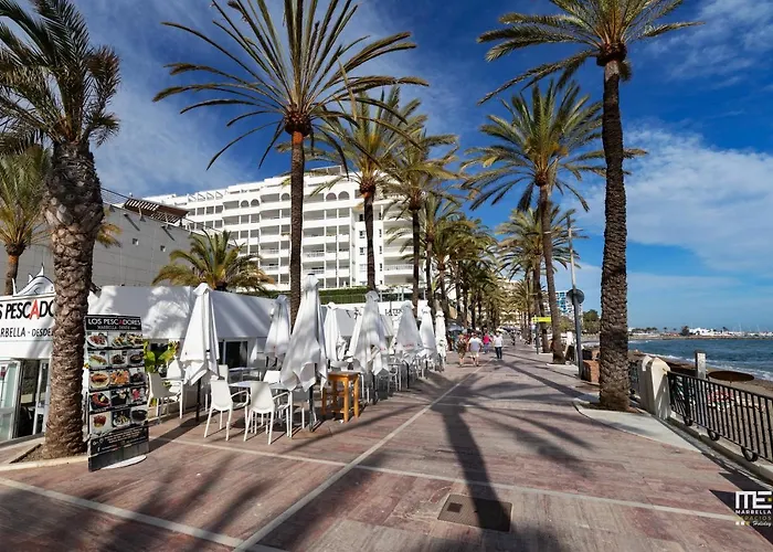 Dom wakacyjny Renovated House In Old Town Marbella. Marbella