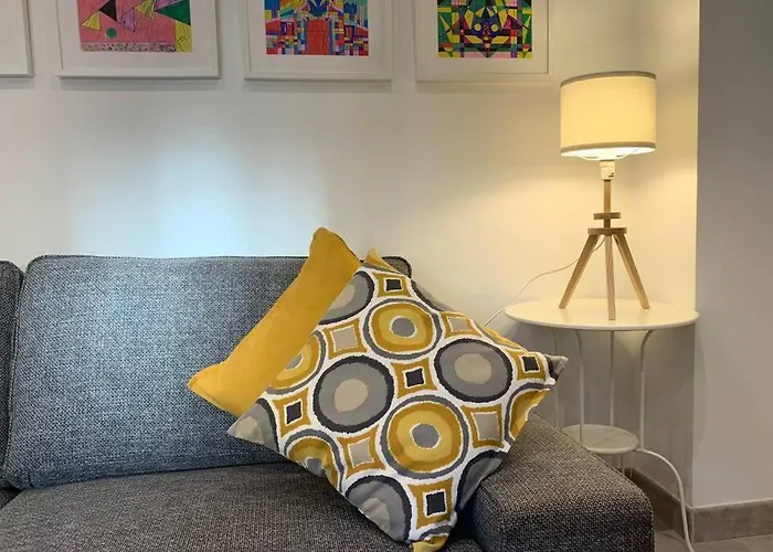 Dom wakacyjny Renovated House In Old Town Marbella. *